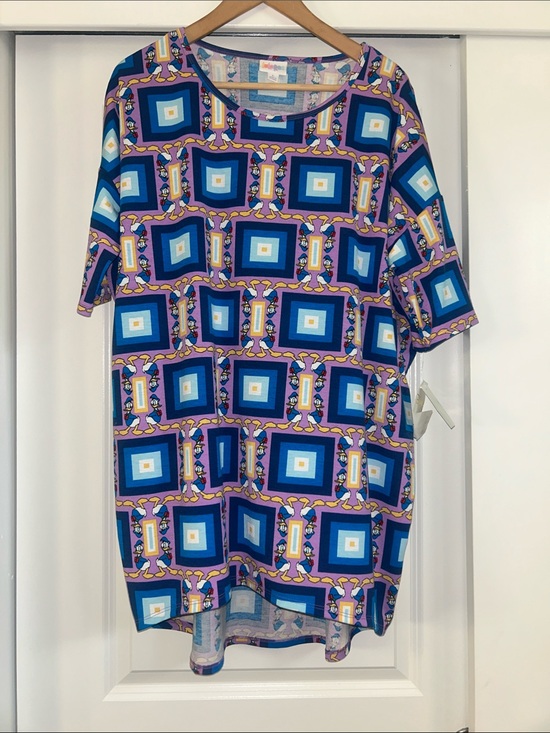 LuLaRoe Tops - LuLaRoe Donald Duck
